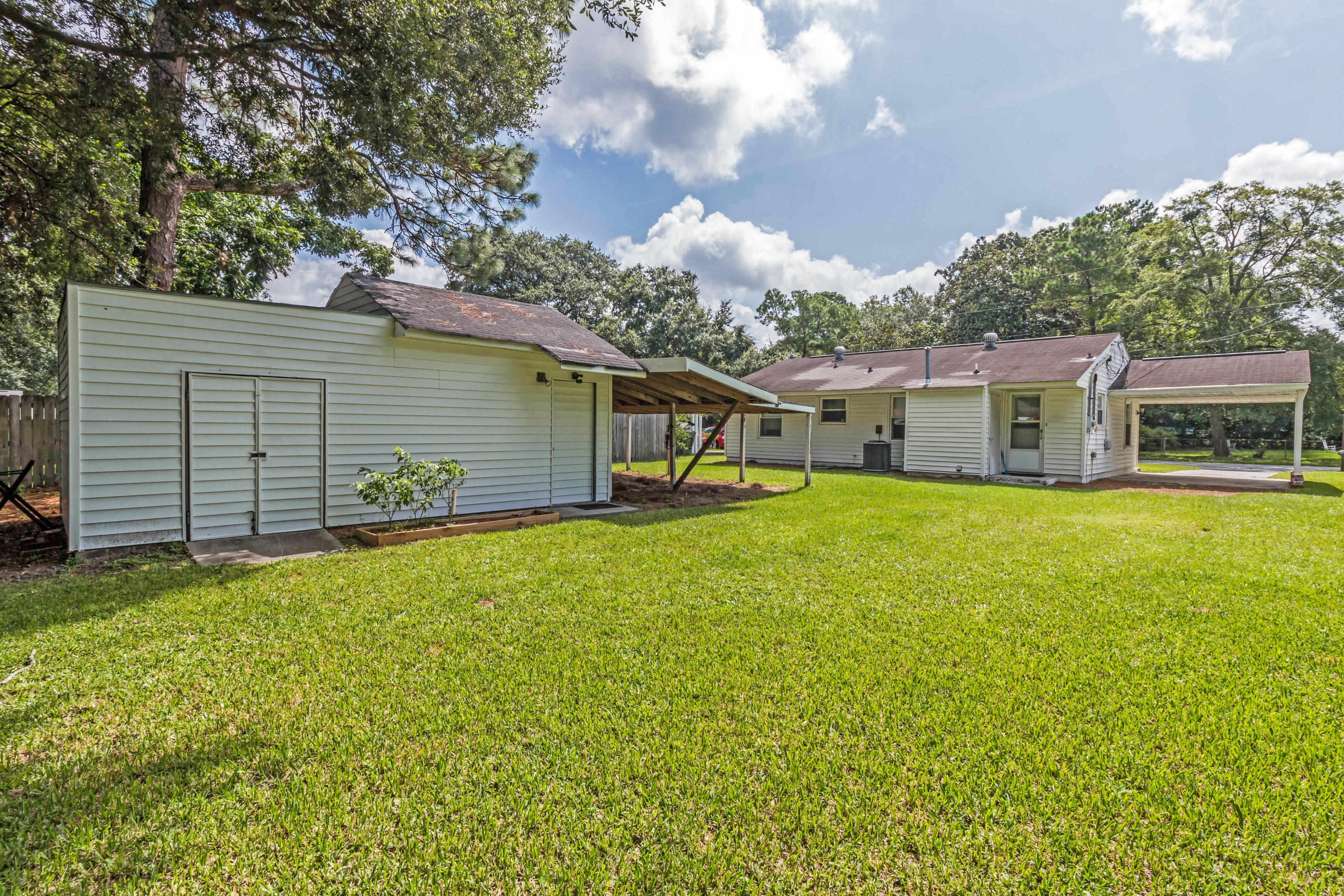 1218 Hawthorne Road Hanahan, SC 29410 - Photo 21 of 23 3