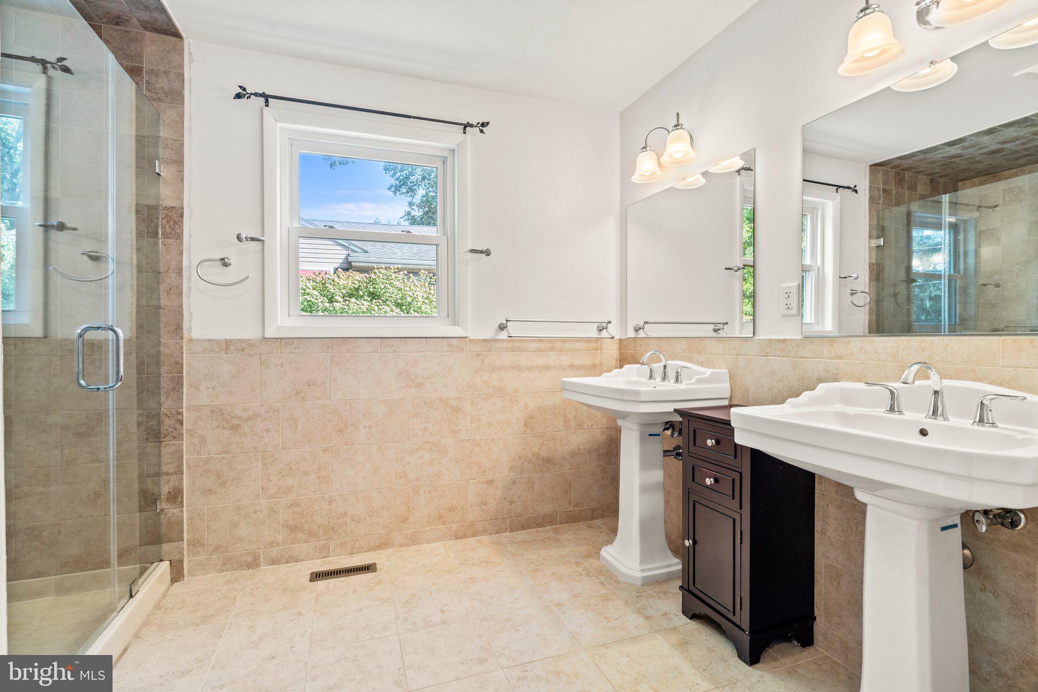 281 Pennington - Harbourton Road Pennington, NJ 08534 - Photo 17 of 35 a bathroom with a sink and a mirror