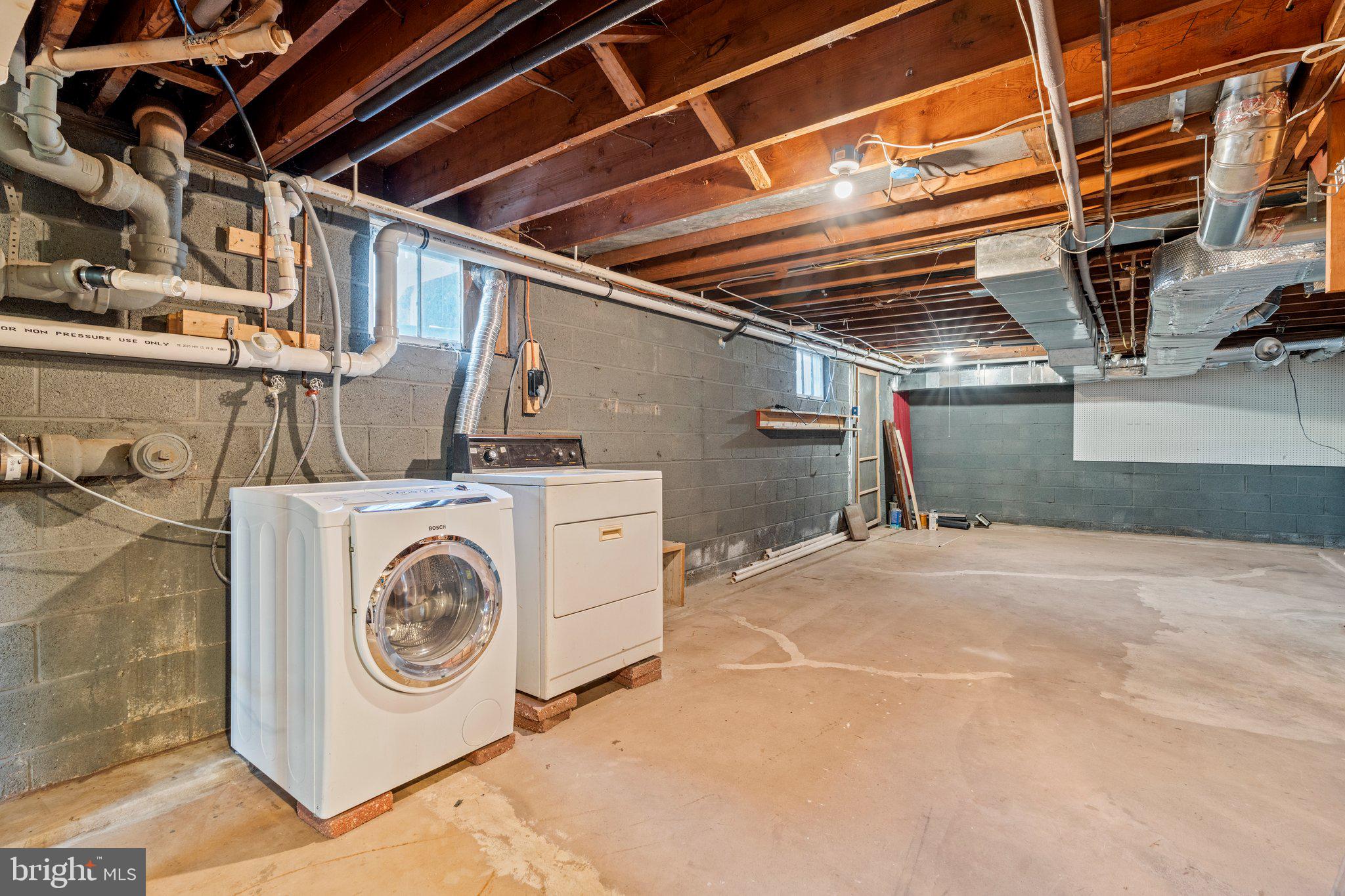281 Pennington - Harbourton Road Pennington, NJ 08534 - Photo 33 of 35 a utility room with dryer and washer