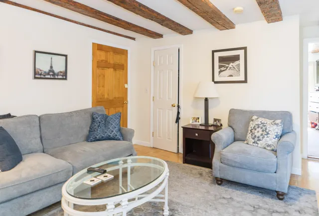 $2,200 | 151 High Street, Unit 3, Portsmouth, NH 03801