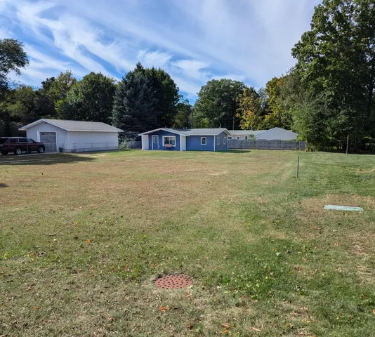 $279,000 | 1009 North Ferry Street, Ludington, MI 49431