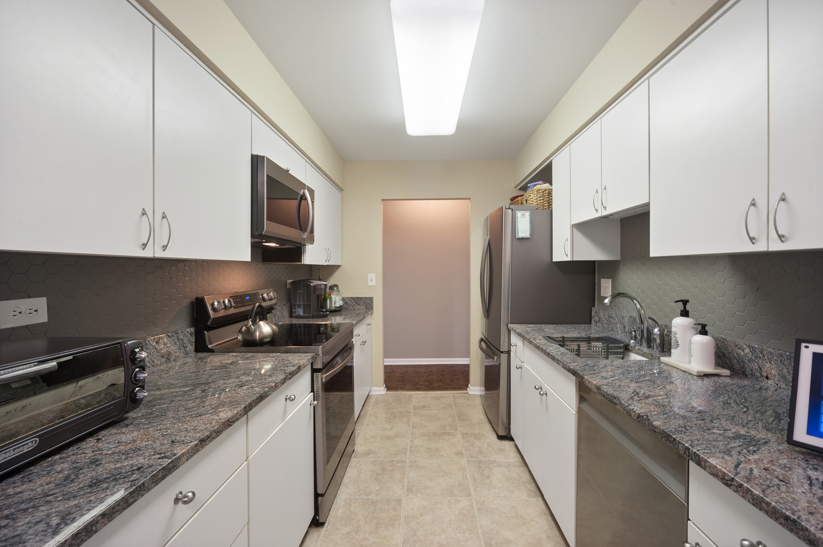 1220 Rudolph Drive, Unit 1B Northbrook, IL 60062 - Photo 4 of 15