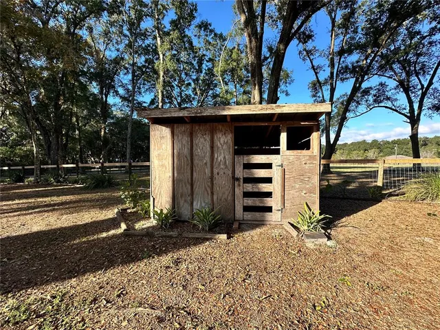 $390,000 | 13565 Northeast 38th Avenue, Anthony, FL 32617