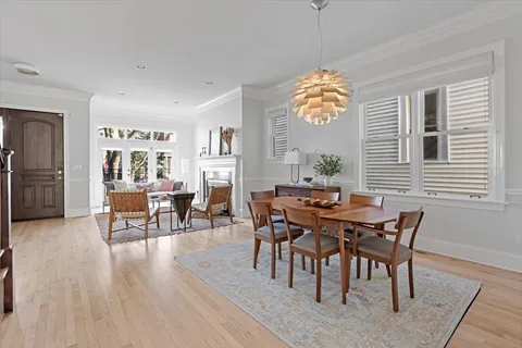 $1,800,000 | 2131 West Melrose Street, Chicago, IL 60618