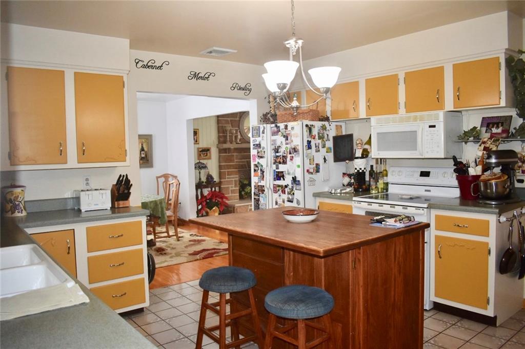 5296 Greensburg Road Apollo, PA 15613 - Photo 8 of 24 Gallery Image 8