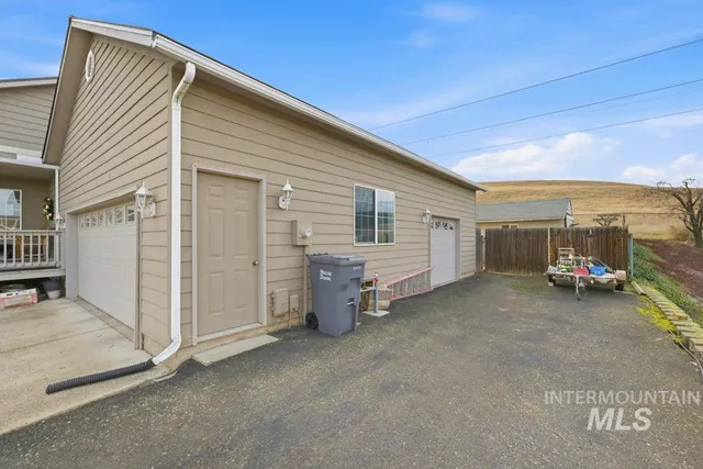 $647,500 | 3824 Pleasant View Drive, Clarkston, WA 99403