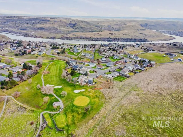 $647,500 | 3824 Pleasant View Drive, Clarkston, WA 99403