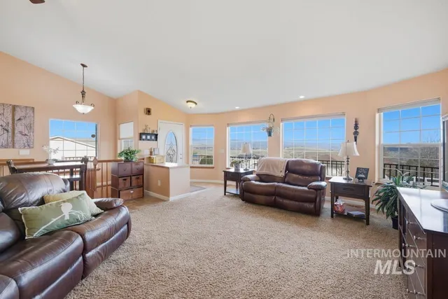 $647,500 | 3824 Pleasant View Drive, Clarkston, WA 99403