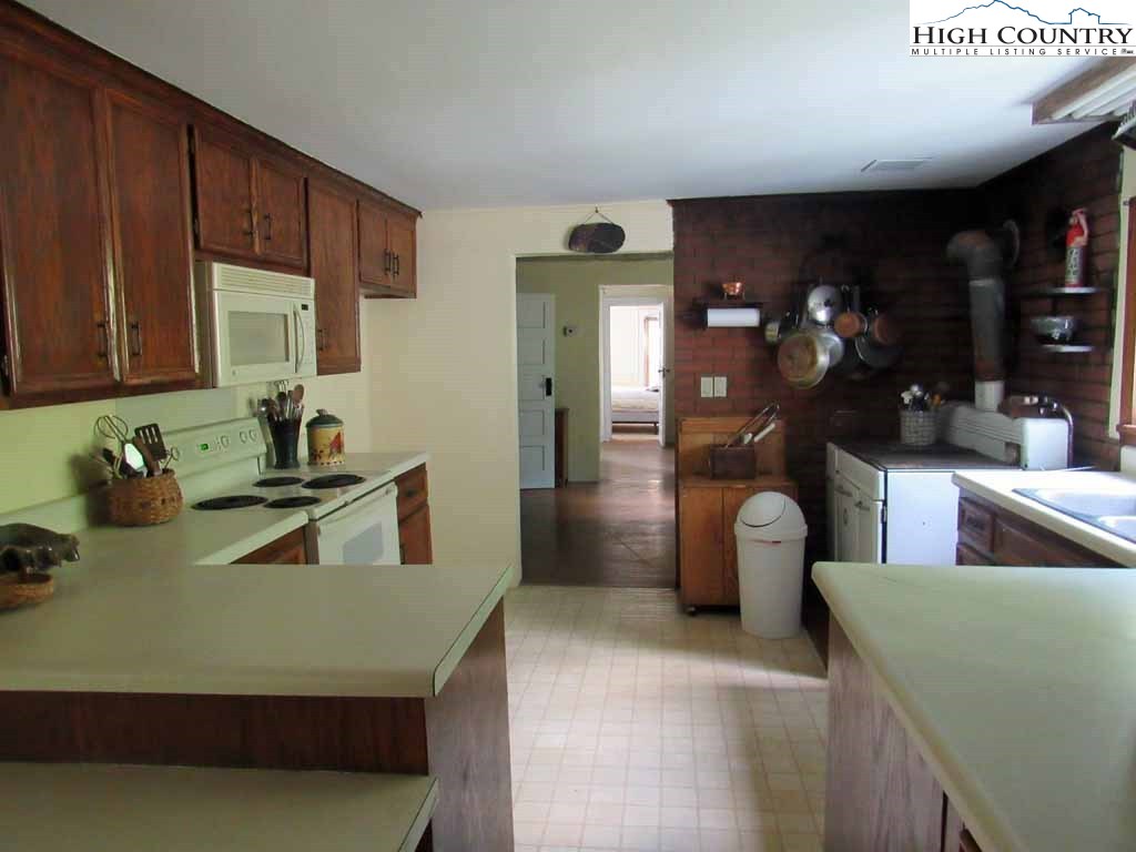 304 Pennington Branch Road Creston, NC 28615 - Photo 11 of 50 Gallery Image 11