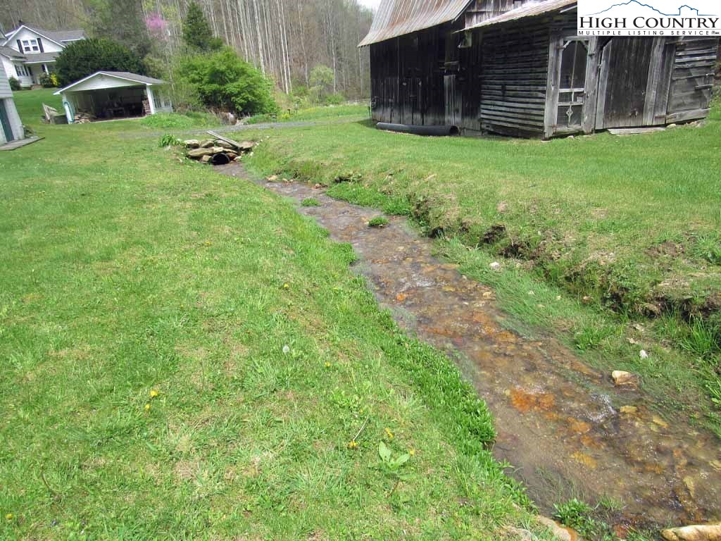 304 Pennington Branch Road Creston, NC 28615 - Photo 31 of 50 Gallery Image 31
