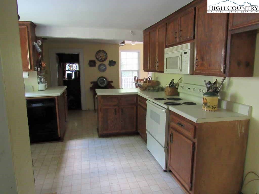 304 Pennington Branch Road Creston, NC 28615 - Photo 8 of 50 Gallery Image 8