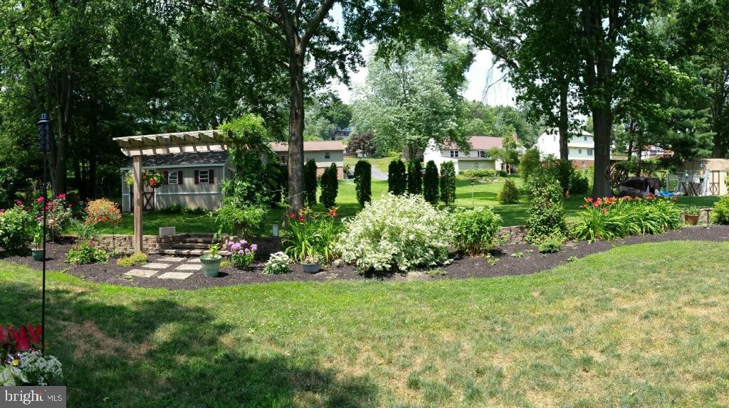321 Delp Road Lancaster, PA 17601 - Photo 8 of 10 Gallery Image 8