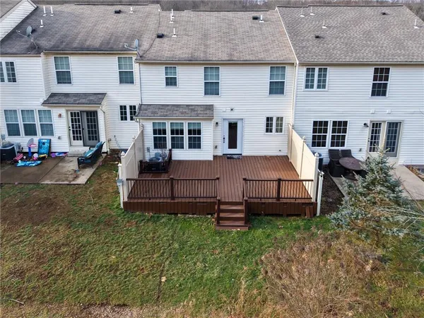 $325,500 | 144 Broadstone Drive, Mars, PA 16046