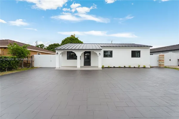 $760,000 | 851 West 35th Street, Hialeah, FL 33012