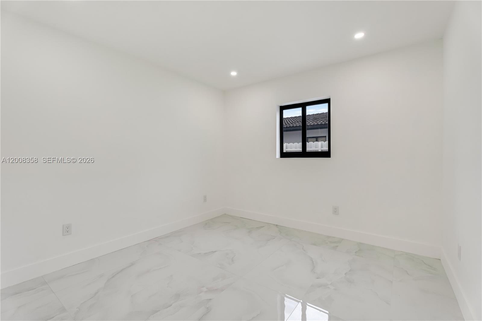 851 West 35th Street Hialeah, FL 33012 - Photo 11 of 31