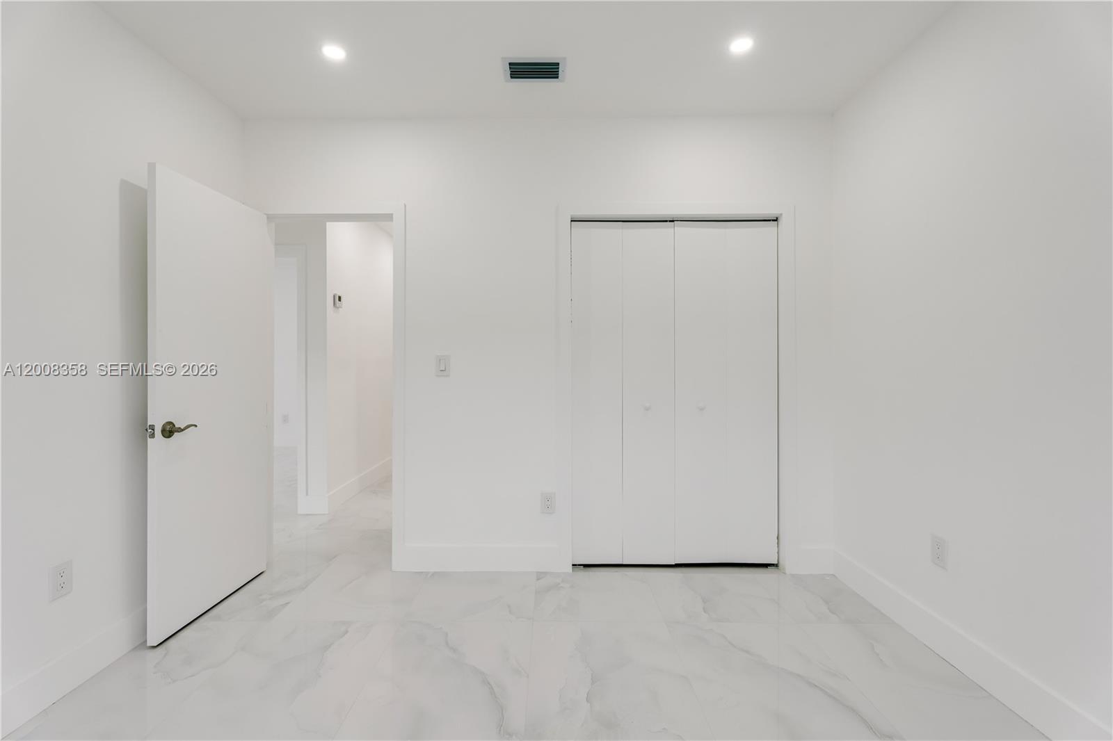 851 West 35th Street Hialeah, FL 33012 - Photo 12 of 31