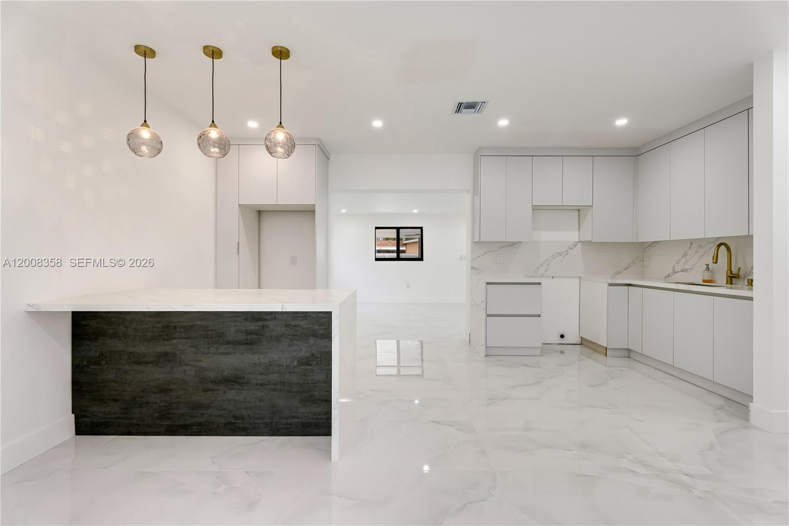 851 West 35th Street Hialeah, FL 33012 - Photo 5 of 31