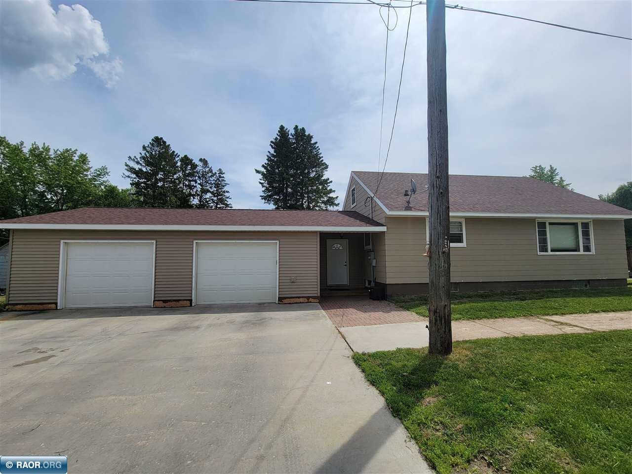 430 8th Street Northwest Chisholm, MN 55719 - Photo 4 of 23