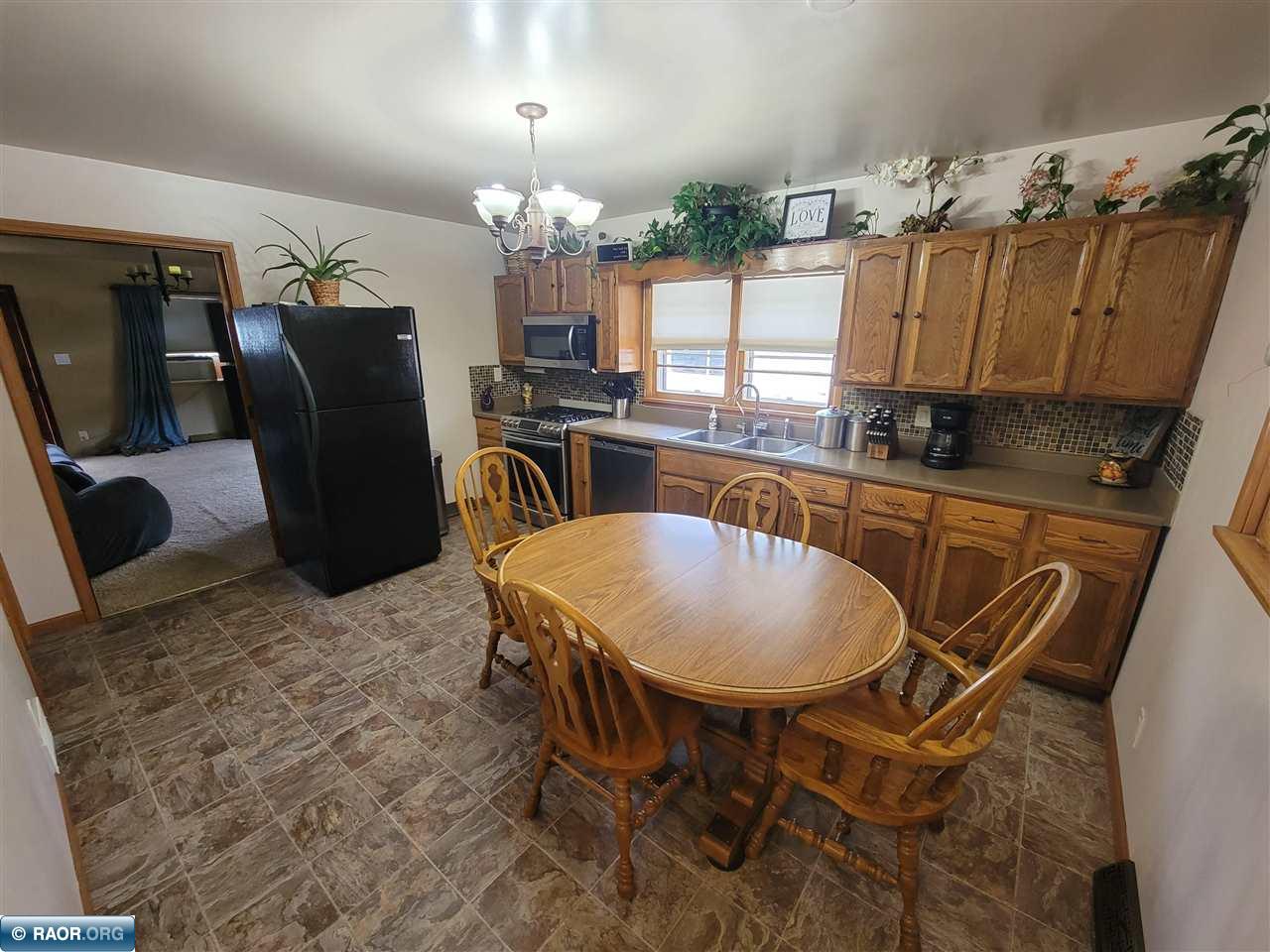 430 8th Street Northwest Chisholm, MN 55719 - Photo 7 of 23
