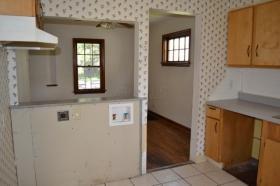 1188 Berkeley Road Columbus, OH 43206 - Photo 4 of 9 Gallery Image 4