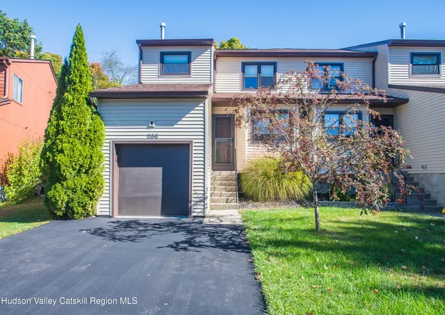 front view of house with a yard