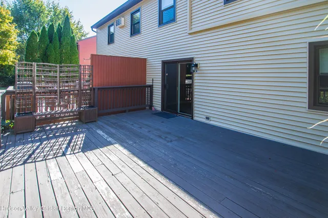 a view of a small yard