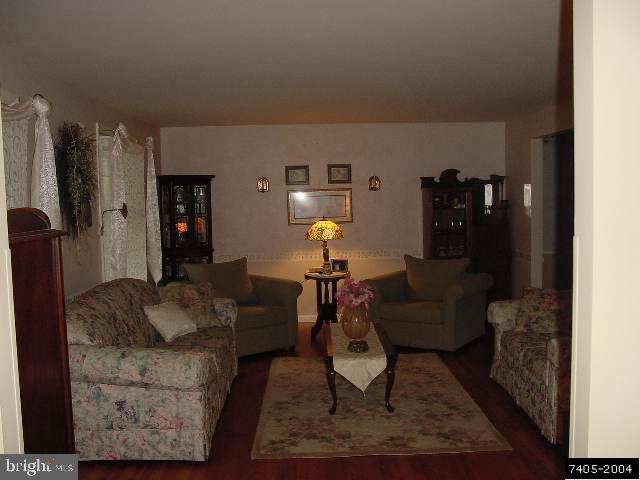 560 Maywood Road, Unit 1 York, PA 17402 - Photo 2 of 4 Gallery Image 2