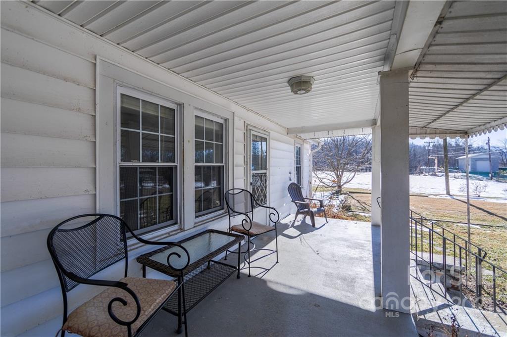 3552 Wilson Road Brevard, NC 28712 - Photo 8 of 22 Gallery Image 8