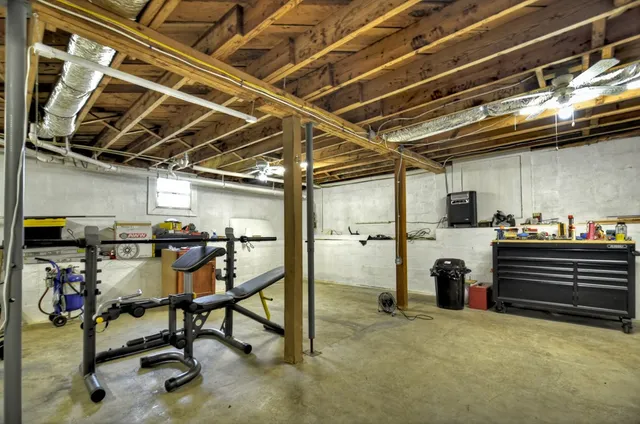 $234,900 | 26 Hillcrest Drive, McCaysville, GA 30555