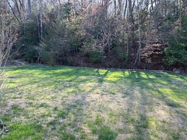 $234,900 | 26 Hillcrest Drive, McCaysville, GA 30555