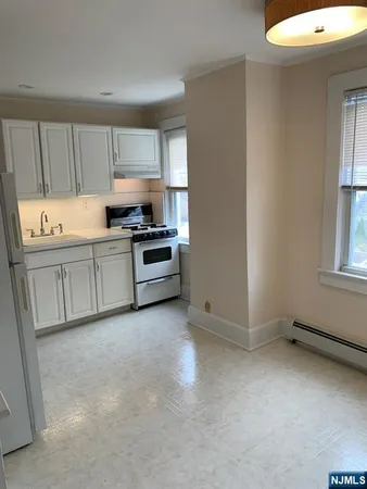 $1,700 | 14 Laura Avenue, Nutley, NJ 07110