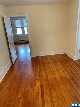 $1,700 | 14 Laura Avenue, Nutley, NJ 07110
