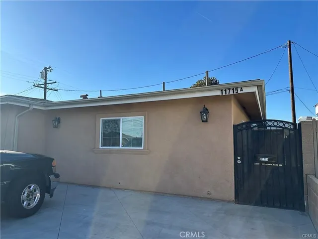 $1,900 | 11715 Ryerson Avenue, Downey, CA 90241