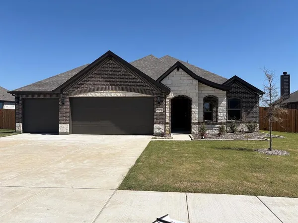 $399,000 | 589 Mb Way South, Pilot Point, TX 76258