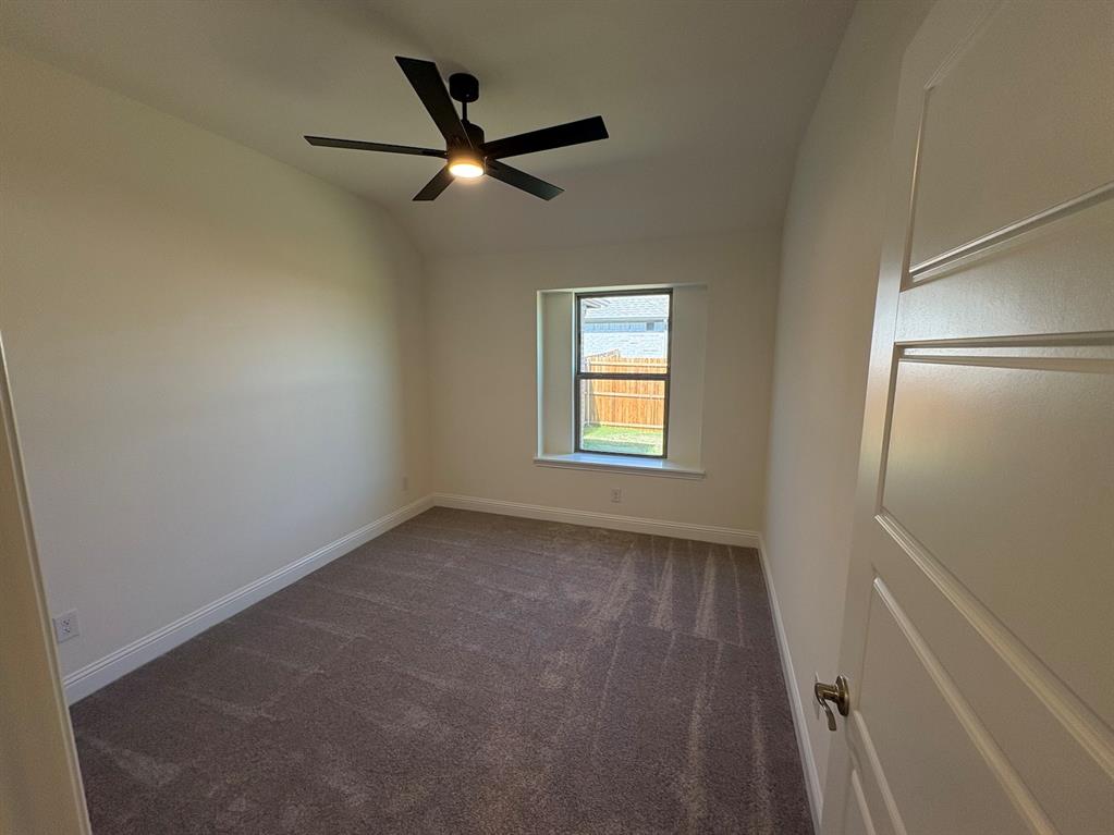 589 Mb Way South Pilot Point, TX 76258 - Photo 10 of 21