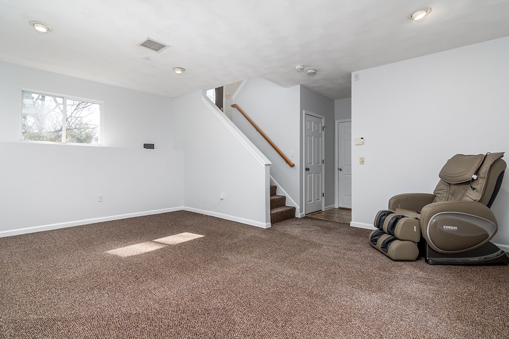 35 Walker Lane Coventry, RI 02816 - Photo 19 of 28