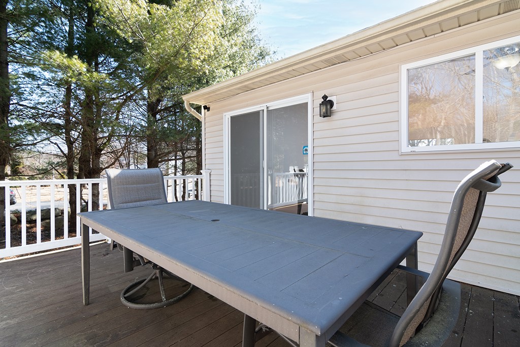 35 Walker Lane Coventry, RI 02816 - Photo 23 of 28