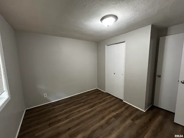 $725 | 108 Oakdale Road, East Peoria, IL 61571