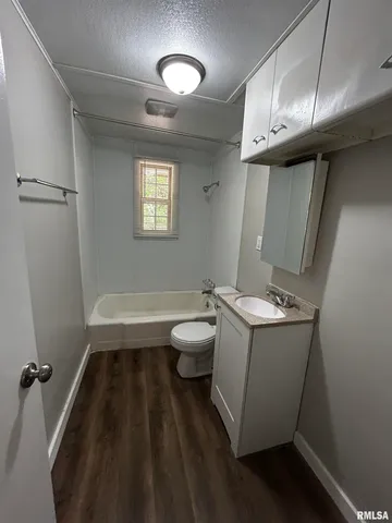 $725 | 108 Oakdale Road, East Peoria, IL 61571