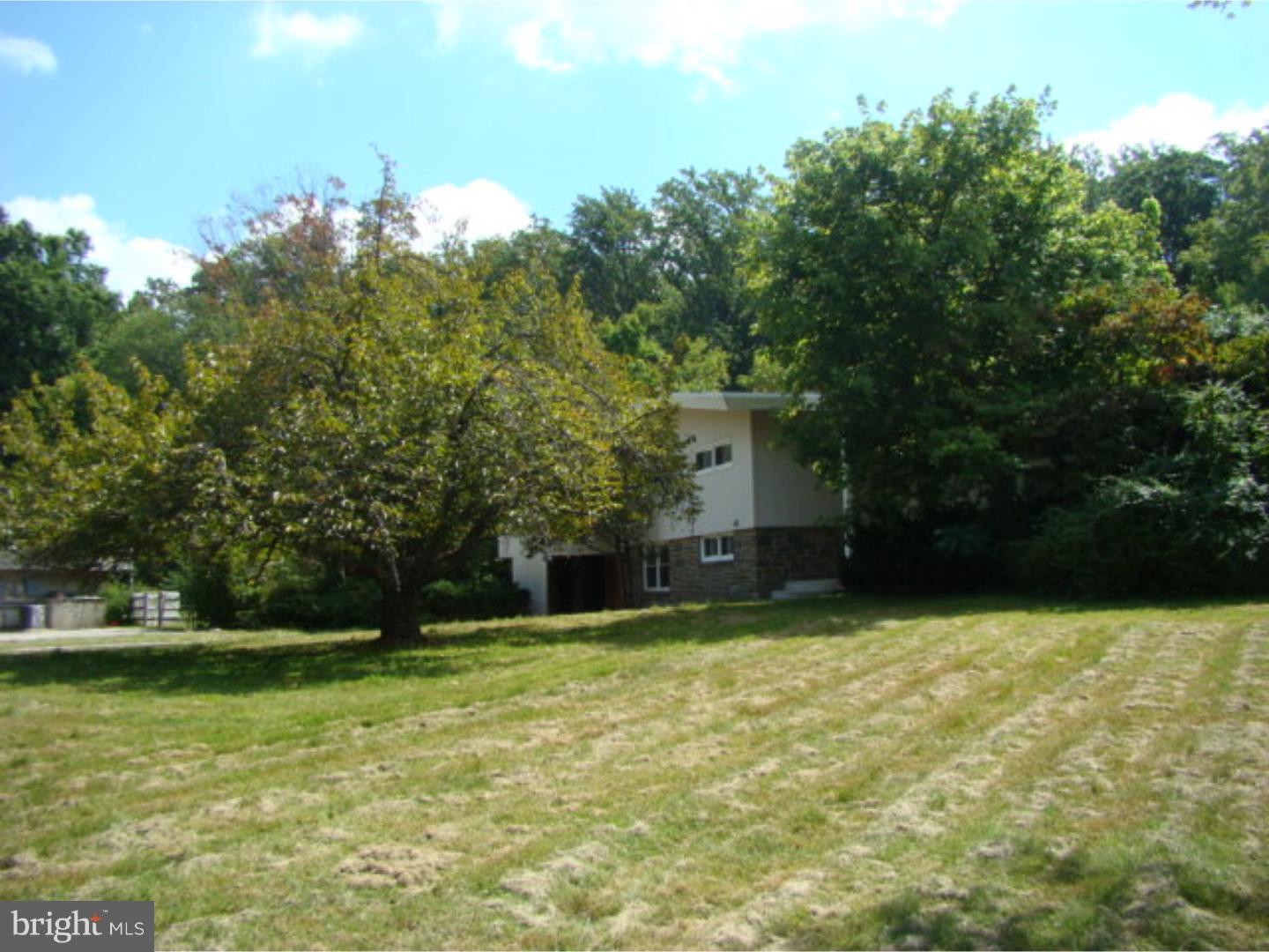 301 Clairemont Road Villanova, PA 19085 - Photo 4 of 24