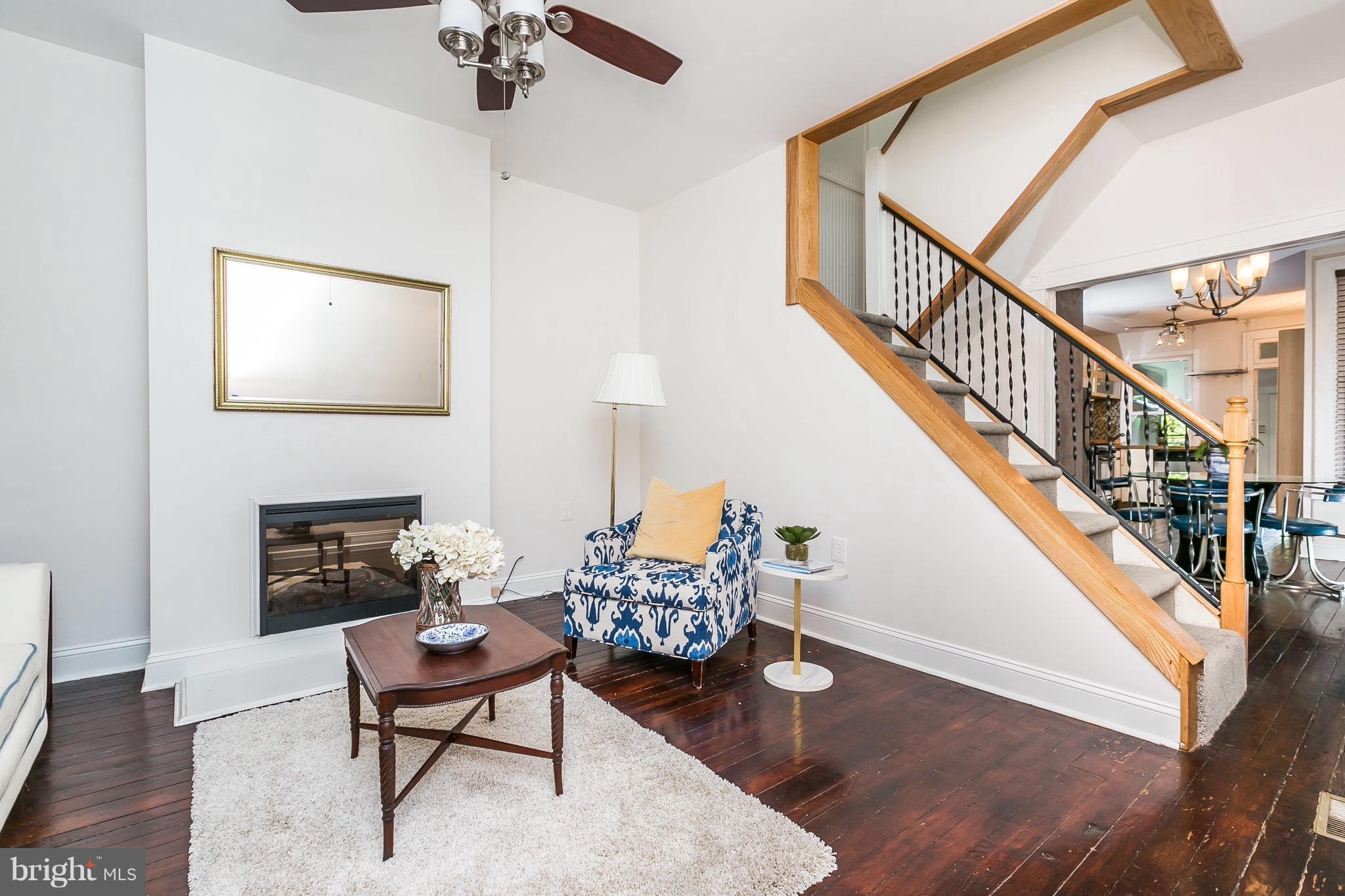 2921 Keswick Road Baltimore, MD 21211 - Photo 3 of 30 Open concept living. Skylights give natural light.