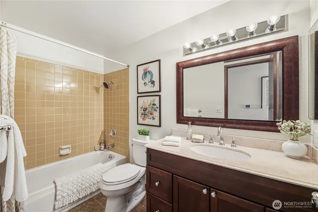 $1,250,000 | 10027 169th Avenue Northeast, Redmond, WA 98052