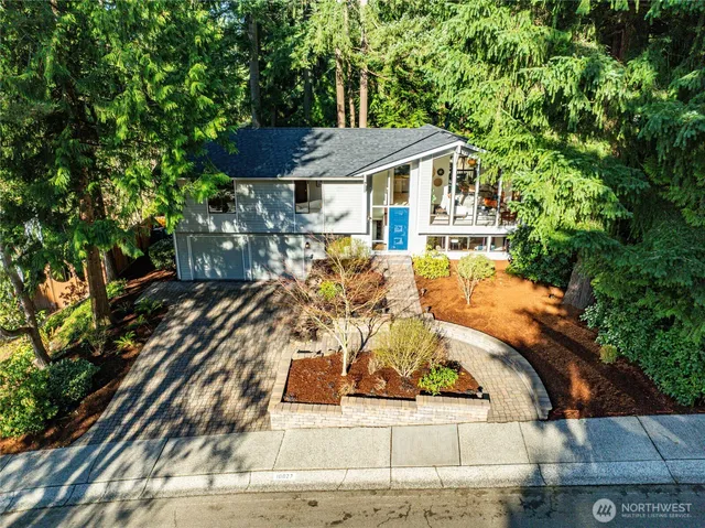 $1,250,000 | 10027 169th Avenue Northeast, Redmond, WA 98052