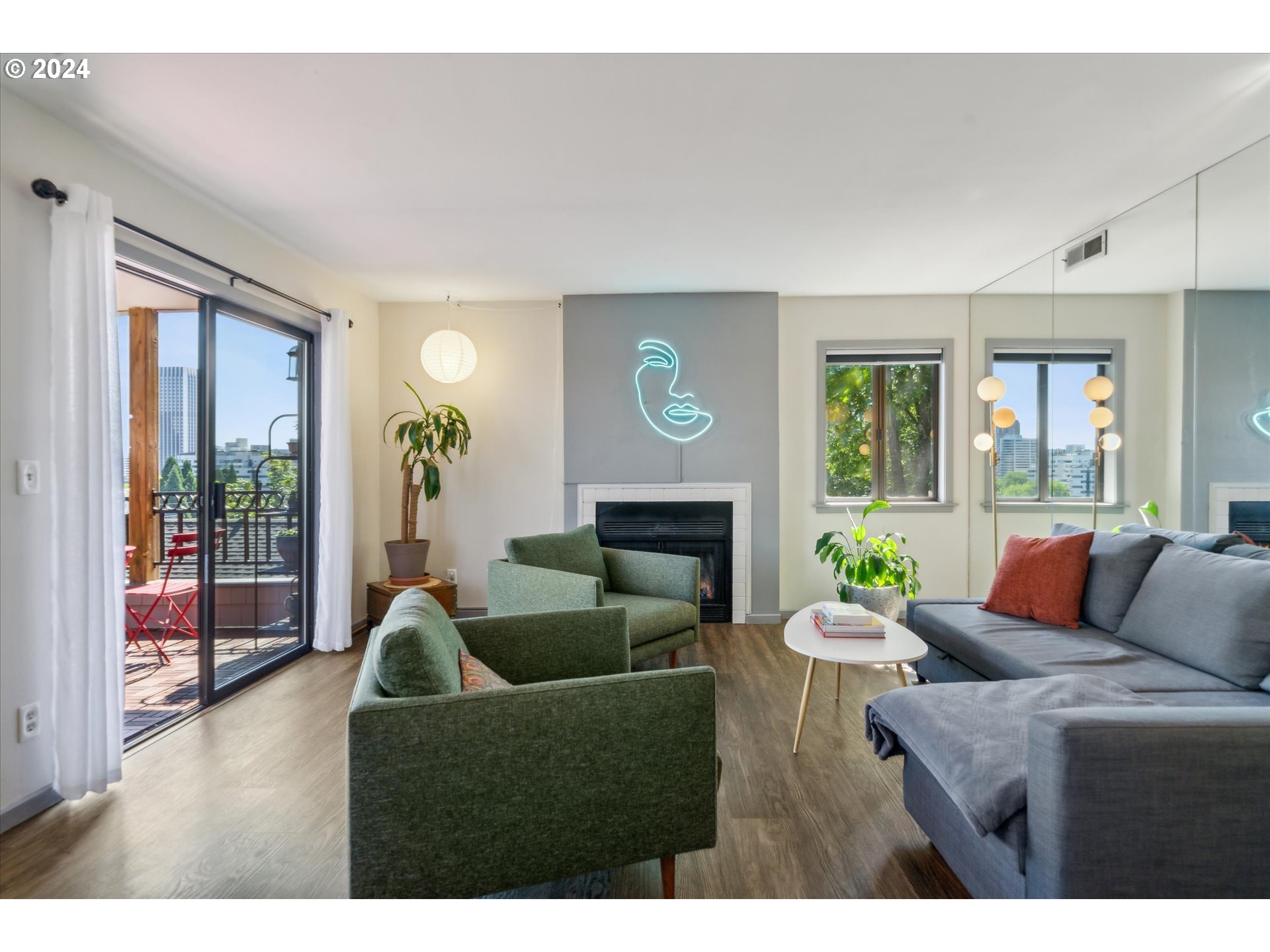 1320 Southwest Hall Street, Unit 304 Portland, OR 97201 - Photo 3 of 27 Gallery Image 3
