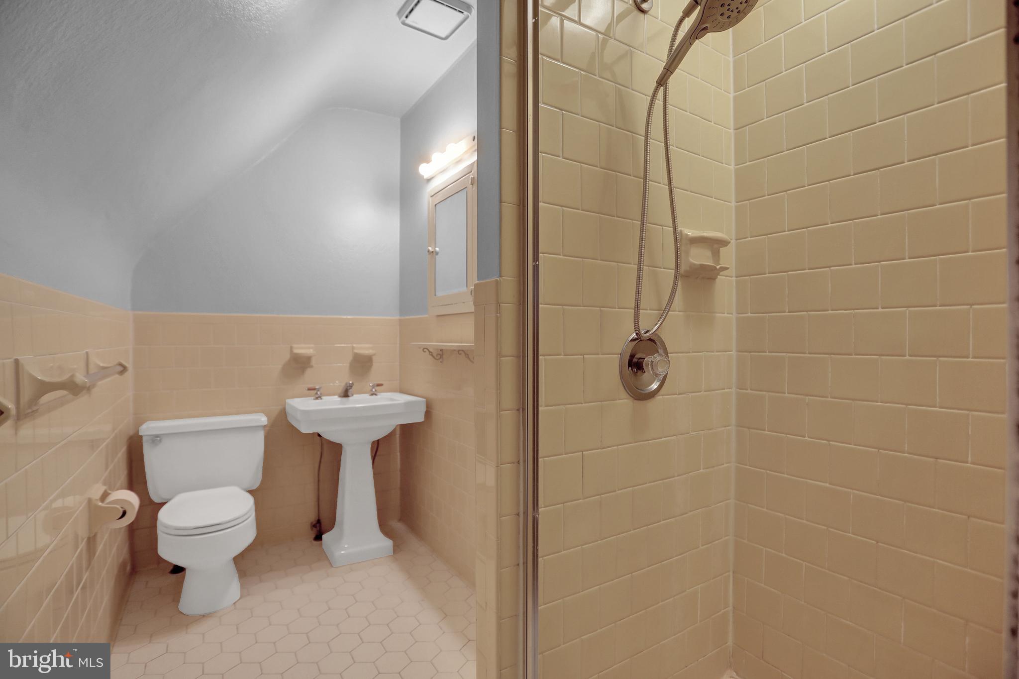 308 Tunbridge Road Baltimore, MD 21212 - Photo 41 of 54