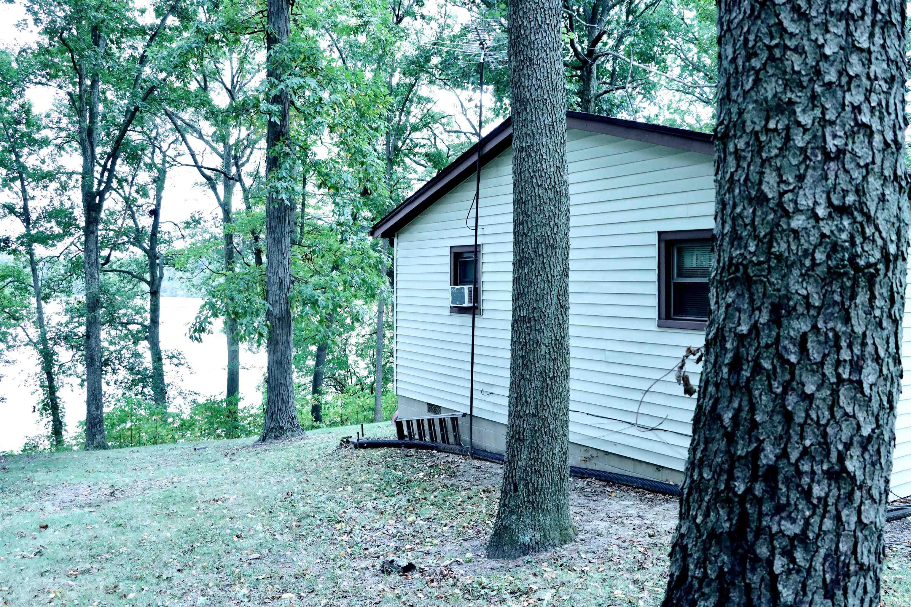 3633 South Bruner Road Warsaw, IN 46580 - Photo 24 of 34