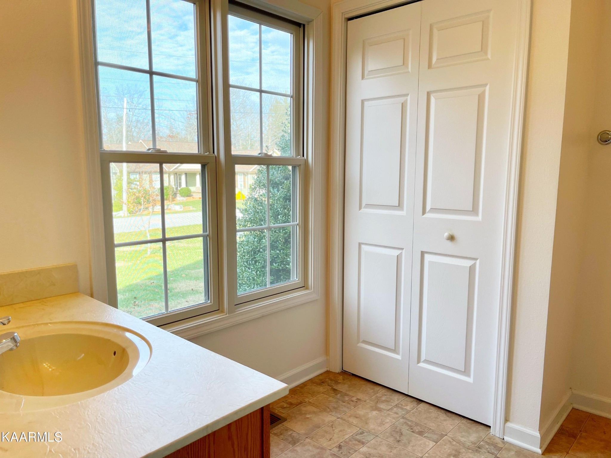 124 Windsor Road Crossville, TN 38558 - Photo 13 of 28 Gallery Image 13