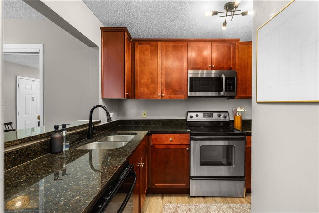 2657 Lenox Road Northeast, Unit 2 Atlanta, GA 30324 - Photo 18 of 53