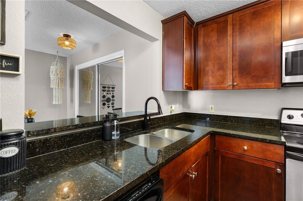 2657 Lenox Road Northeast, Unit 2 Atlanta, GA 30324 - Photo 19 of 53