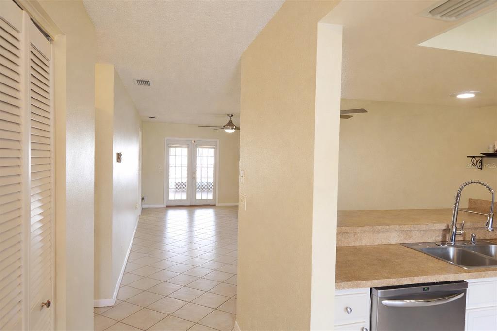 7360 Ulmerton Road, Unit 20F Largo, FL 33771 - Photo 4 of 36